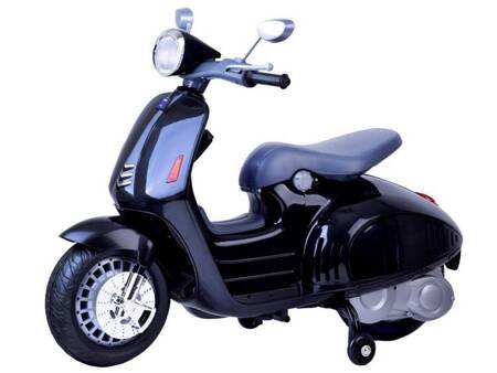 Vespa SCOOTER, motorbike for riding, side wheels PA0139