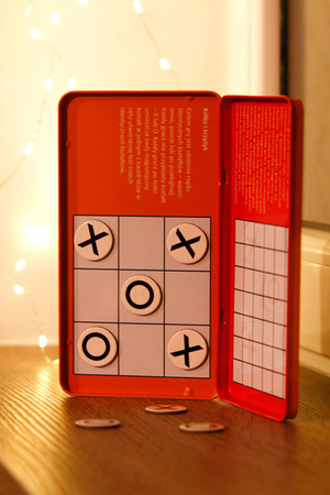 Podróżna gra magnetyczna The Purple Cow - Kółko i Krzyżyk