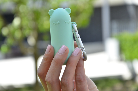 Silikonowa słomka w etui We Might Be Tiny - Mint