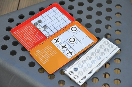 Podróżna gra magnetyczna The Purple Cow - Kółko i Krzyżyk