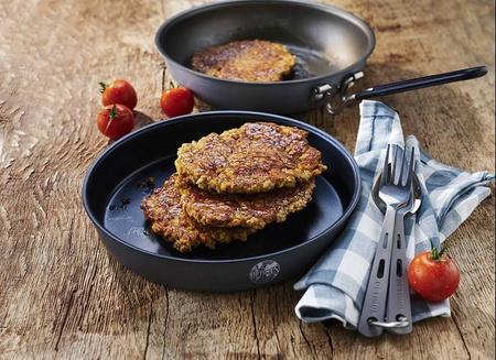 WEGETARIAŃSKI BURGER 160G [VEGETABLE BURGER PATTY] TREK'N EAT